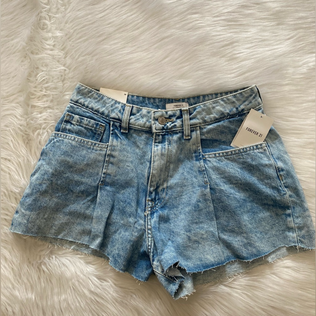 New Wtag-Forever 21 Light Wash Blue Cut Off Denim Shorts 28